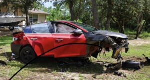 East Bay Blvd motor vehicle crash
