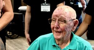 NAVARRE CELEBRATES JIM HAWKINS